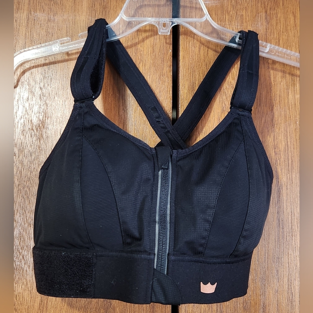 SHEFIT Luxe Black Sports Bra with Front Closure Euc